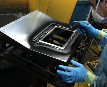 ロボット塗装と人的対応の両立